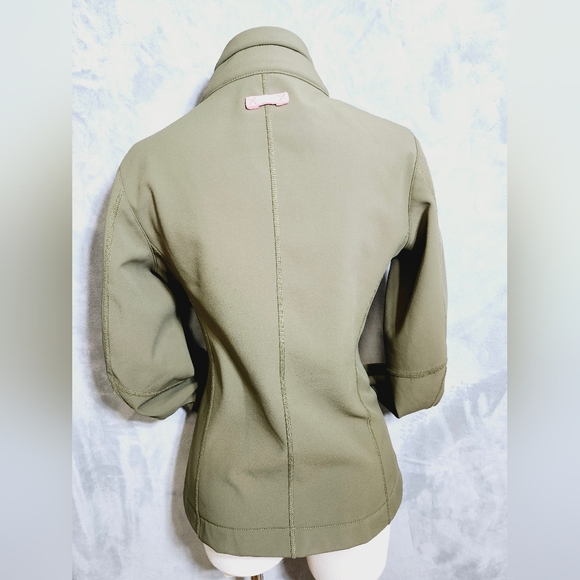 Lululemon Vintage Softshell Jacket. Size 6. Olive.  Rare🌟 - Picture 12 of 15